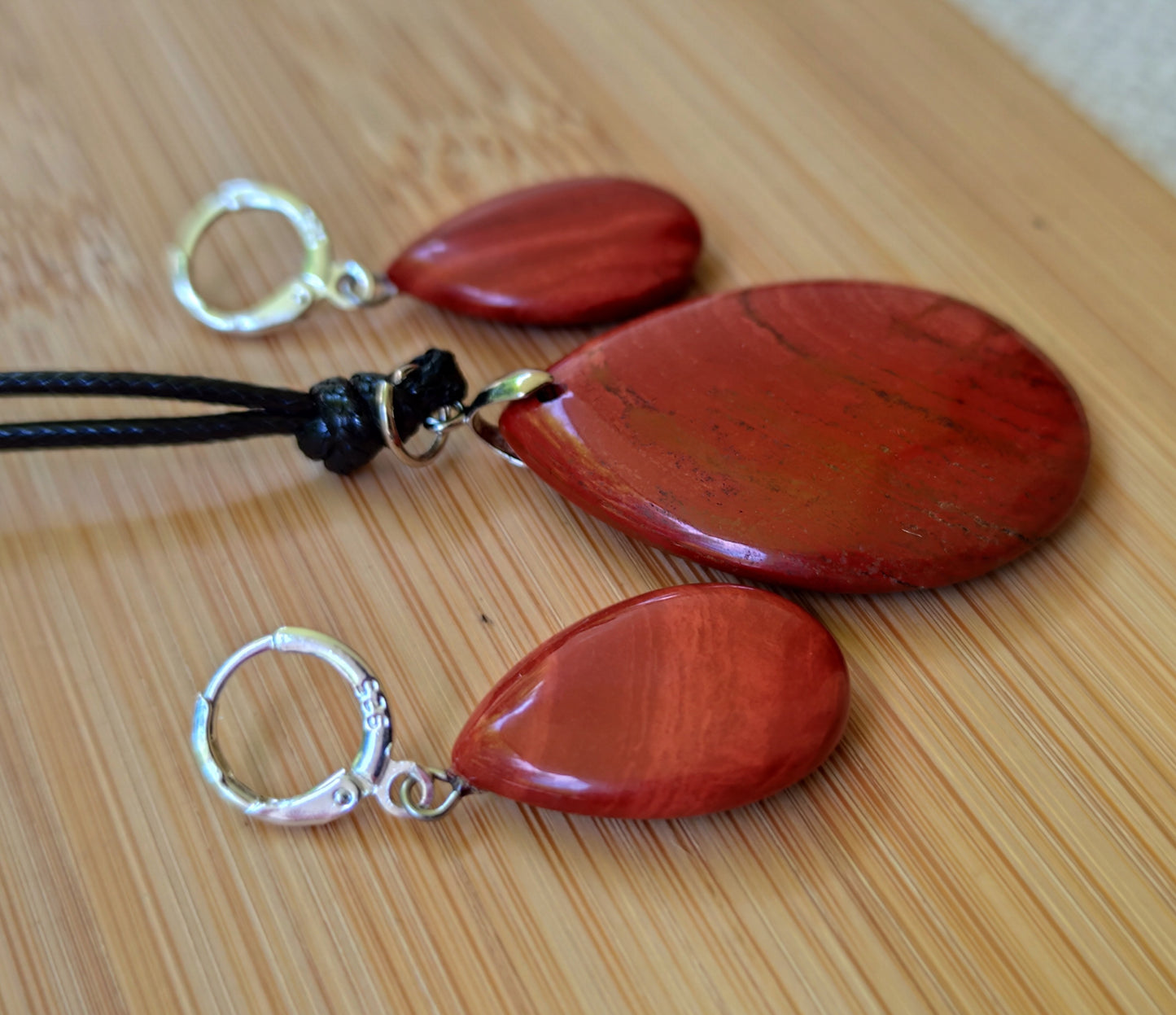 2er Set Naturstein Edelstein Jaspis rot Ohrringe + Anhänger inkl.Kordel Nr.81