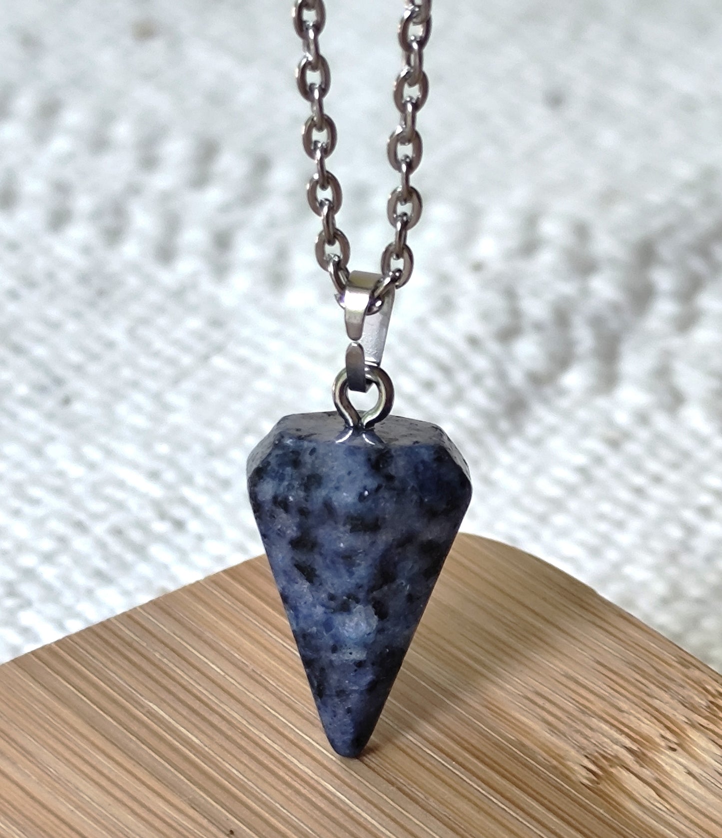 22 x 14 mm Anhänger Sodalith Naturstein inkl. Kette