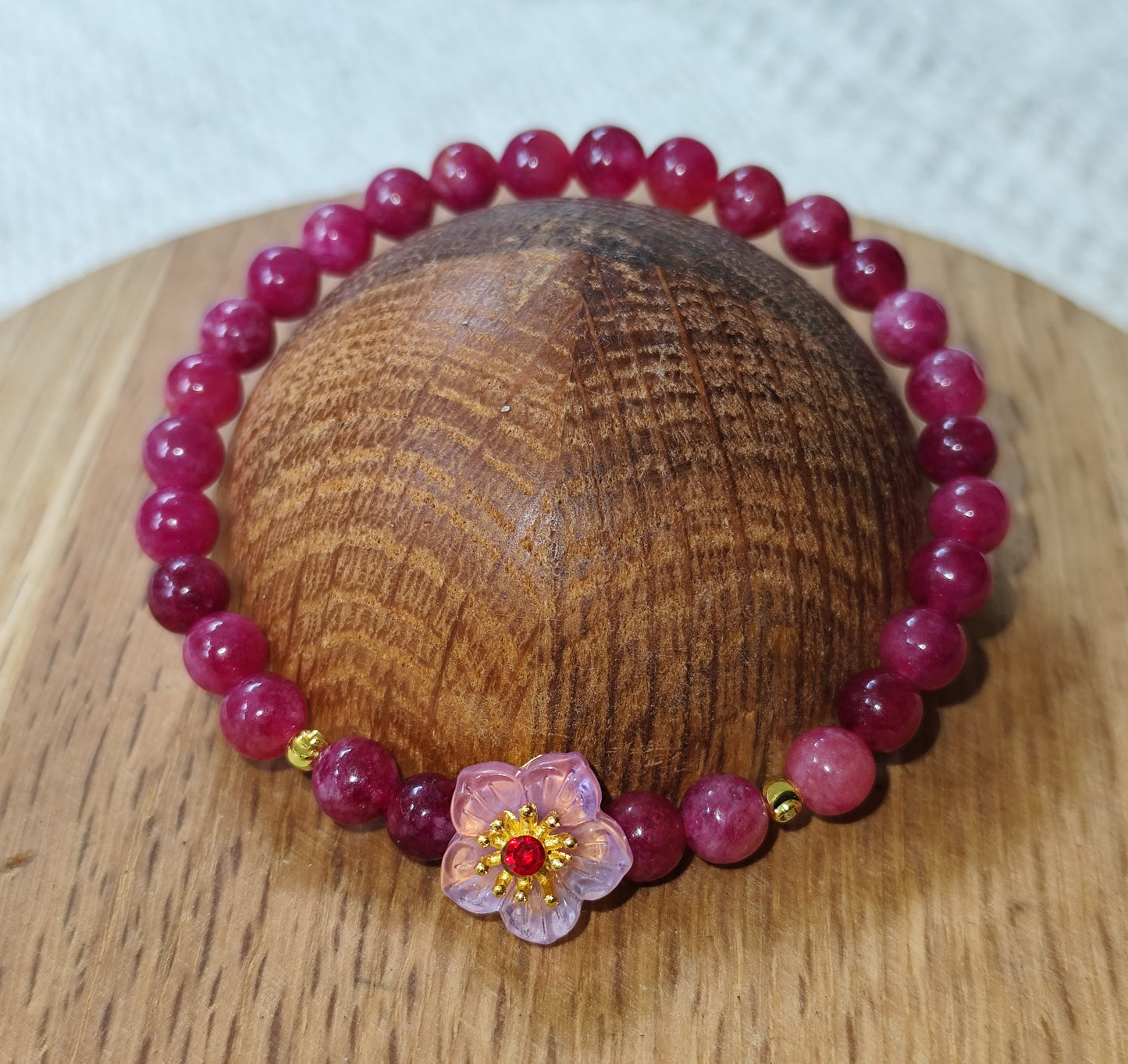 6 mm roter Turmalin Armband mit Blümchen