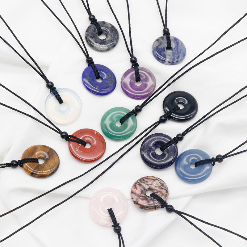 25 mm Naturstein Edelstein Donut Anhänger inkl. geflochtene Halskette